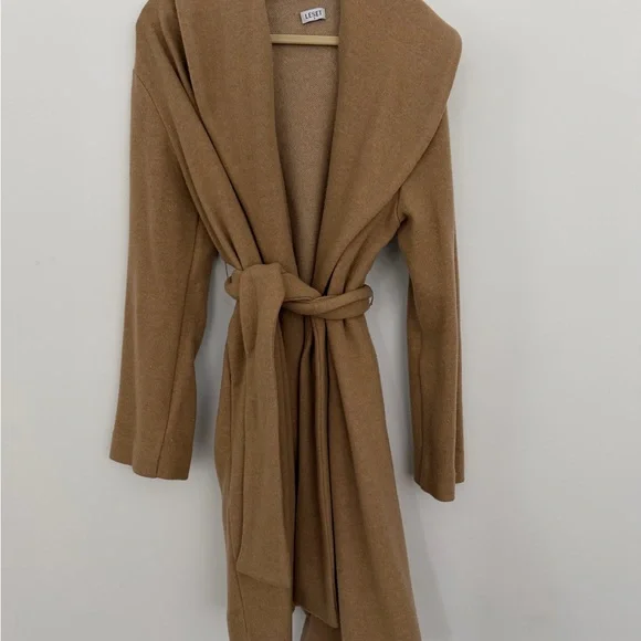 LESET Beige Textured Fabric - Picture 3 of 4